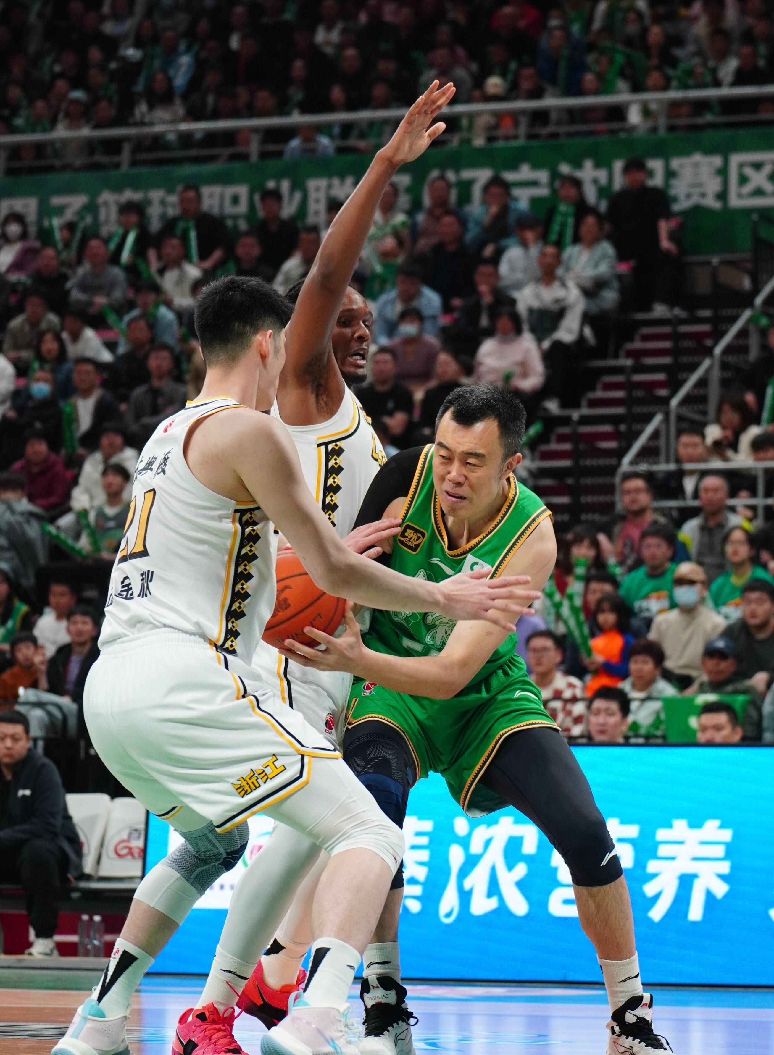 详细阅读:辽宁男篮今晚比赛直播(今晚男篮19点30现场直播视频) 辽宁男篮今晚比赛直播(今晚男篮19点30现场直播视频)
